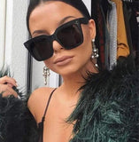 2018 Kim Kardashian Sunglasses Lady Flat Top Eyewear Lunette Femme Women Luxury Brand Sunglasses Women Rivet Sun Glasse UV400